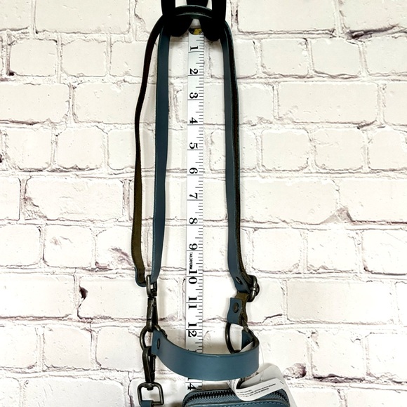 FREE PEOPLE Change Me Up Crossbody Phone & Coin Case Blue Leather Bag--N… - Picture 12 of 16